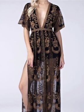 Honey Punch Black Boho Maxi Dress with Floral Embroidery Size Small